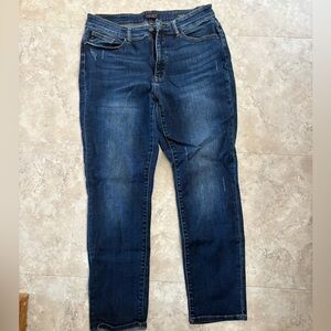 Judy Blue tapered to ankle slim fit size 14W